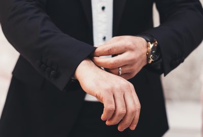 Tworzenie wspólnych stylizacji – zabawa modą w rodzinie z muchami i krawatami